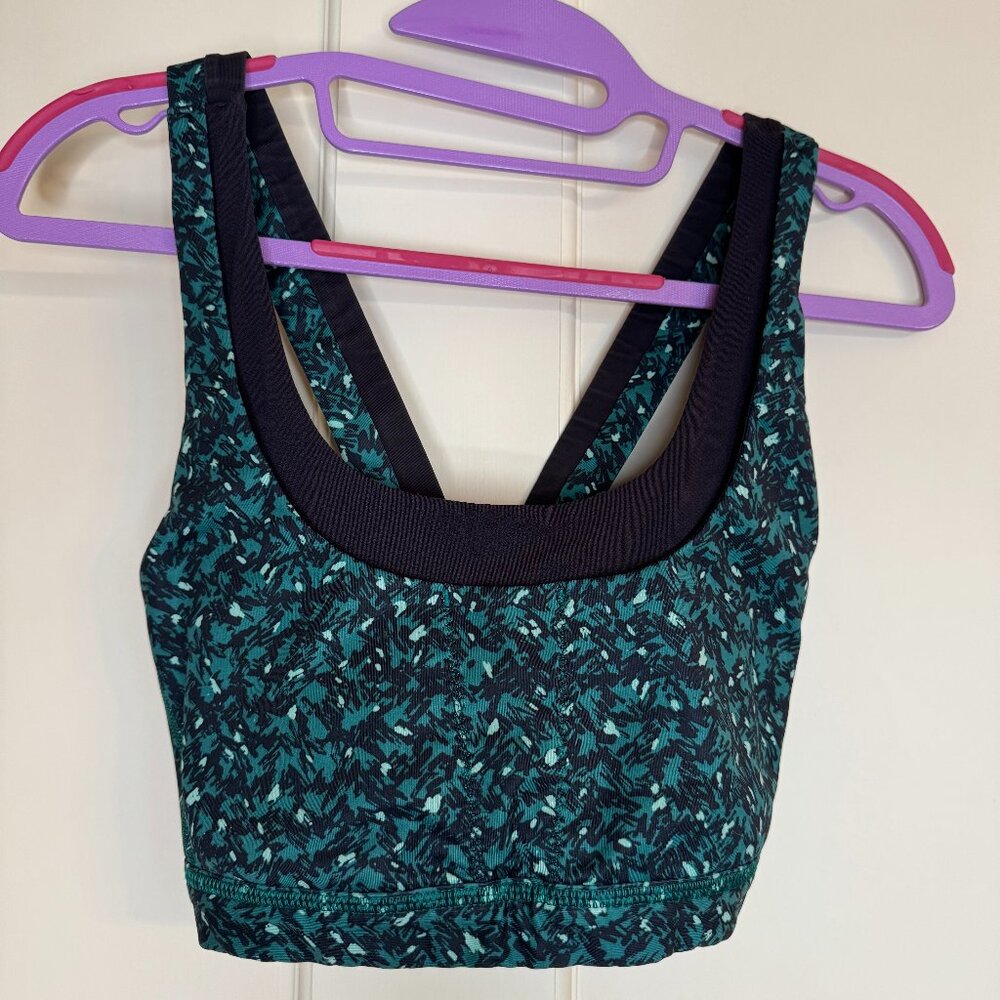 Lululemon Run: Stuff Your Sports Bra Mountain Peaks Black Forage Green Size 8